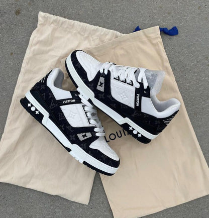 Louis Vuitton LV Trainer White Black With OG Box All Accessories